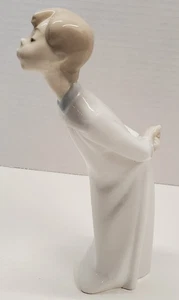VTG LLADRO Boy Blowing A Kiss Porcelain Figurine #4869 8"  SPAIN RETIRED - Bild 1 von 7