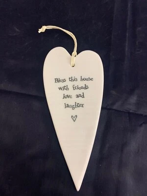 ORNAMENTO CORAZÓN BLANCO FORMA EXTRAÑA ESTE DE LA INDIA BENDICE ESTA CASA AMIGOS AMOR 5" Foto 1 de 4