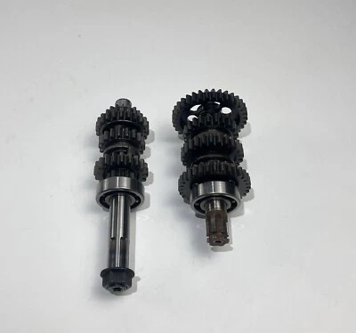 ♻️ Benelli BN 125 E5 2022 - 2024 Caja de cambios Transmisión Eje de engranajes Entrada Salida ♻ Foto 1 de 4