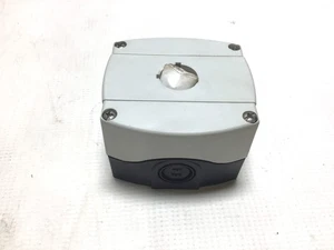Allen-Bradley 800F-1PP Plastic Enclosure Ser A Type 4.4X IP66 - Picture 1 of 5