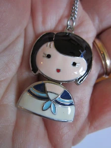 Forever 21 Momiji Mädchen Halskette 2012ish NEU Gesicht Schmuck Sammlerstück Anhänger - Bild 1 von 10