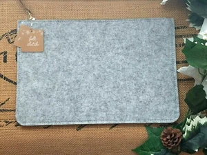 Borsa pochette target flanella invernale grigia grigia 13" x 8,5" nuova con etichetta nuova - Foto 1 di 2