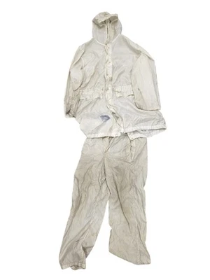 Juego de camuflaje de nieve de las Fuerzas Armadas Canadienses - Grado 2 Foto 1 de 2