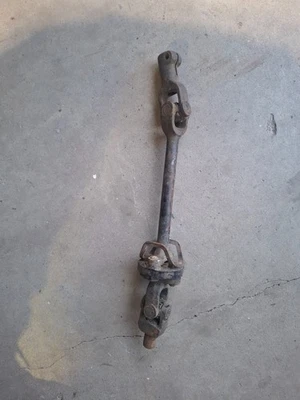 HOLDEN COMMODORE  STEERING SHAFT INTERMEDIATE UNIVERSAL - Image 1 of 2