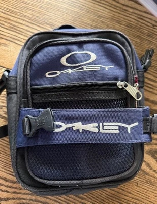 Винтажная наплечная сумка Oakley сумка через плечо отсутствует ремень - Изображение 1 из 4