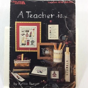 Leisure Arts Kreuzstich Bastelmuster Ein Lehrer ist Geschenke - Bild 1 von 7