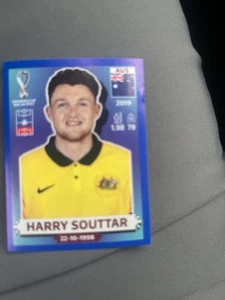 2022 Panini FIFA World Cup Sticker Blue Parallel Harry Souttar Australia - AUS10 - Picture 1 of 2