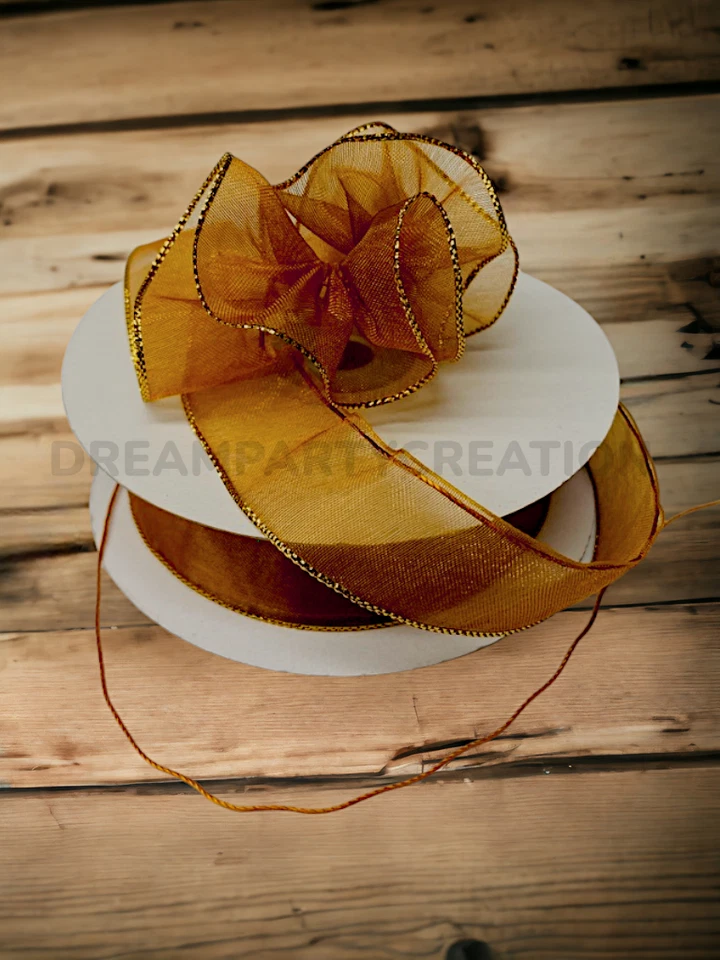 7/8" (ORO VIEJO) Organza TIRÓN ARCO CON VOLANTES Cinta Borde DORADO en un lado 25 Yardas Foto 1 de 1