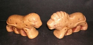 Scuotitore vintage Brayton Laguna Pottery LEONE & LEONESSA - HTF - Foto 1 di 6