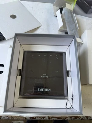 Philips PicoPix Max PPX620 Mobile Projector Full HD 1080p LED WiFi Android OS - Image 1 of 4