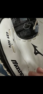 美津浓 GFN 151F4 Fastpitch Franchise 型号 12.5 英寸皮革右手抛物线 — 第 1/4 张图片