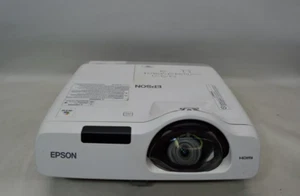 Epson EMP-520 Projector - Tested & Working Lamp - Good Lens - Cosmetic Wear - Picture 1 of 3