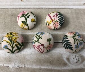 5 Vtg Nos Cloth Fabric Covered Shank Buttons 7/8”Blue Pink White Floral Flower