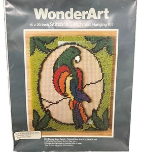 WonderArt Stitch N Latch Kit da Appendere a Parete 4913 Pappagallo 16x20” Needlecraft DuPont - Foto 1 di 5