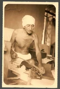 AOP India full back pictorial 50p Gandhi postal card GANDHI - Picture 1 of 2