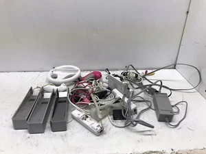 Misc Wii Parts Sold as Is UNTESTED - Picture 1 of 7