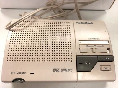 Sistema de intercomunicación inalámbrico de 3 canales Radio Shack FM VINTAGE, 43-490 probado Foto 1 de 4