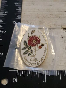 Sitka Rose Alaska USA State red Flower Enamel Vintage Hat Lapel Pin 1977 Ss - Picture 1 of 2