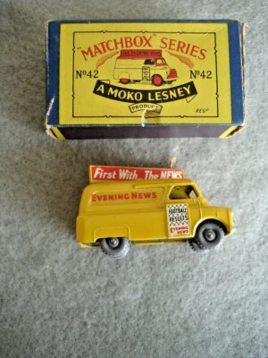 1957 MOKO Lesney Matchbox No.42 'EVENING NEWS VAN' with box Grade 9  - Image 1 of 4