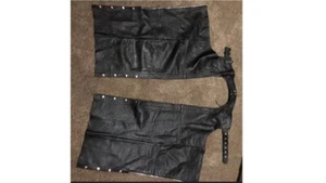 Real Leather Milwaukee, WI Size SMALL Black Lined Chaps NEW EXCELLENT COND!!! - Bild 1 von 7