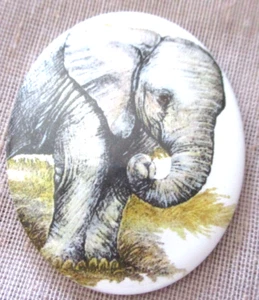 HUGE PORCELAIN LARGE ELEPHANT TRANSFER BUTTON - 46 X 38mm - Picture 1 of 3