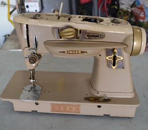 Singer Model 500A Slant-O-Matic Rocketeer Sewing Machine For parts or restoring - Picture 1 of 19
