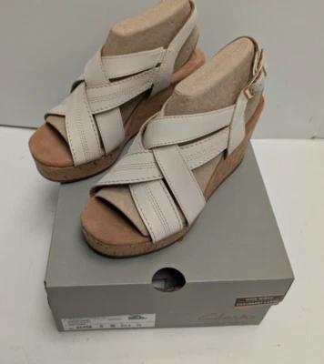 NUEVO Clarks Mujer Sabina Eslinga Cuero Crema Talla US 6 ANCHO Foto 1 de 4
