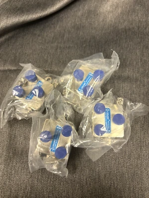 Holland Electronics GSV-2 5-1000mhz High Isolation 2 way vertical port splitter - Image 1 of 2