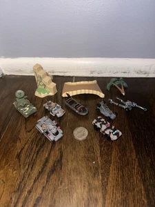 Vintage Galoob LGTI Micro Machines Lot 7 + mehr (Boot, Panzer, Fahrzeuge) - Bild 1 von 13