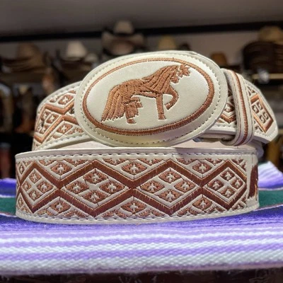 Cinturón de cuero bordado caballo. Cinturón vaquero occidental para hombre. Cinto Piteado De Piel Foto 1 de 4