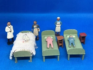 Hospital Figures By Crescent (yellow 133) Beds, Nurses, Doctor, Patients - Picture 1 of 12