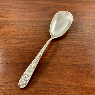 S KIRK & SON COIN 10 /15 SILVER LARGE PLATTER / SERVING SPOON REPOUSSE 1846-61 - Image 1 of 4