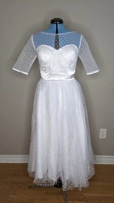 Vestido de Boda Boho Blanco Talla 12 - Nunca Usado, Lazo Satinado, Lunares Foto 1 de 2