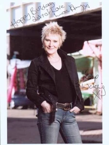 Linda Henry - Actress - Signed Photo - COA (31229) - Picture 1 of 1
