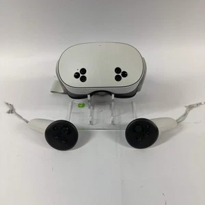 Meta Quest 3S 128GB Standalone All-in-One VR Headset P97 - Picture 1 of 6