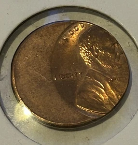 1982-2020 Lincoln Memorial Cent Struck Off Center Error Coin #0013 - Picture 1 of 2
