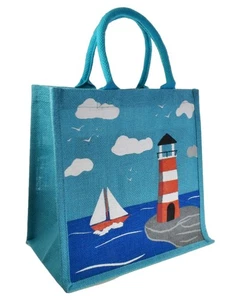 Fairtrade Jute Einkaufs-/Strand-/Picknicktasche - wiederverwendbar - Leuchtturm & Yacht - 30 cm - Bild 1 von 1