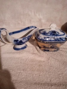ANTIQUE FLOW BLUE GRAVY BOAT AND SMALL COVERED DISH NO LADLE - Picture 1 of 3