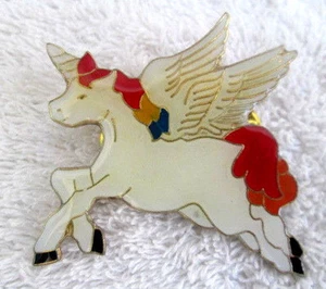 VINTAGE..ENAMEL..FLYING..UNICORN..HORSE..LARGE..2" X 1.75"..PIN..BROOCH..NEW - Picture 1 of 2