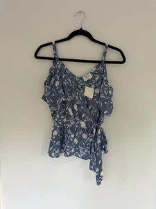 Sienna Sky Damen Bluse Größe XS Blau Blumenmuster Schulterfrei Knopfleiste Neu mit Etikett - Bild 1 von 5