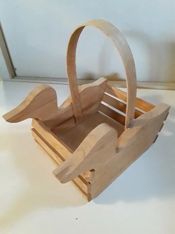 Vintage Duck Basket storage decorative use Wooden Rustic cottage retro chic Cover