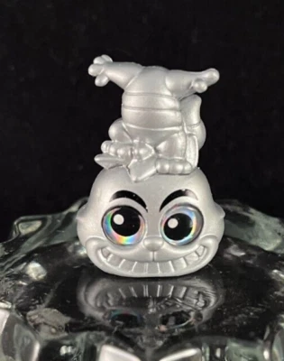 Disney Doorables - Cheshire Cat - Silver - Disney 100 - Celebration of Wonder - Image 1 of 4