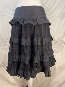 Falda midi Libertine For Target gótica negra de encaje con volantes en capas talla 7 mediana - Imagen 1 de 4