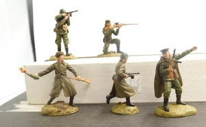 Forces of Valor 1/32 Scale WWII Russians Five Different Figures - Picture 1 of 4