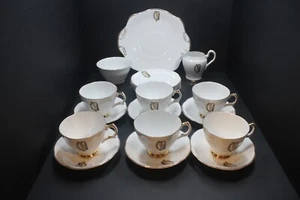 Royal Tara Ireland Arpa Tè Dessert Set Bone China 21 pezzi - Foto 1 di 12