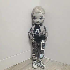Rainbow High Shadow Series Ash Silverstone Boy Doll 1st Outfit Jacket Pant Shoes - Picture 1 of 4