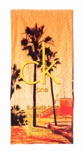 Calvin Klein CK One Summer Daze Baumwolle Strandtuch. 150cm x 70cm - Bild 1 von 3