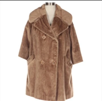 Vintage Dan Millstein Faux Fur Double-Breasted Coat with Wide Collar 3/4 Sleeves — 第 1/4 张图片