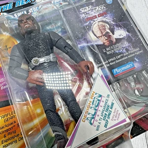 Star Trek The Next Generation Worf Rescue Outfit 5" Playmates - 1994, Unopened - Picture 1 of 10