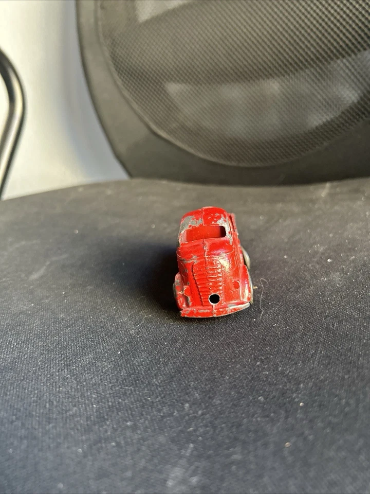 Camión de reparto de juguete vintage Barclay GMC fundido a presión cabina roja sobre motor (COE) Foto 1 de 4